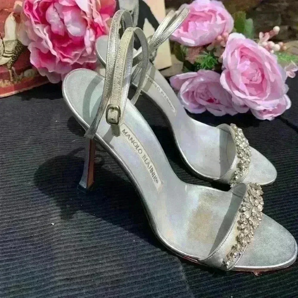 Manolo Blahnik Swarovski Crystal Heels Size 8 - Picture 3 of 5